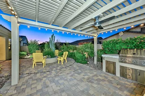 9326 W Daley Ln, Peoria, AZ 85383