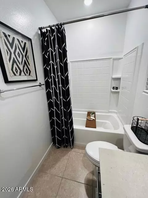 Bath - 9846 E Talon Ave, Mesa, AZ 85212 photo 2 of 6