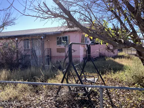 1639 E 19th St, Douglas, AZ 85607 photo 2