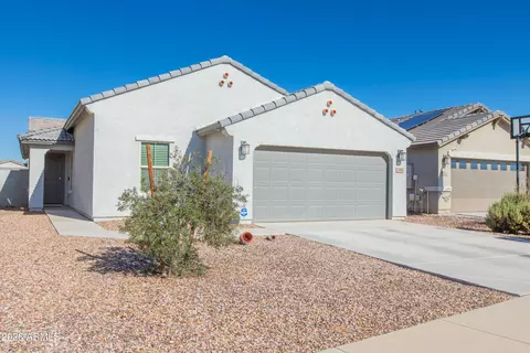 738 W Jardin Dr, Casa Grande, AZ 85122