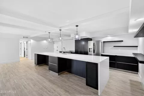 7960 E Camelback Rd #110, Scottsdale, AZ 85251