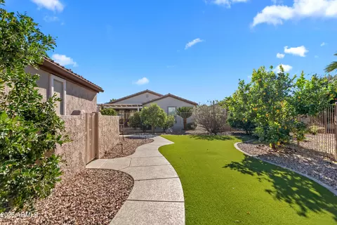 Exterior - 4239 E Azalea Dr, Gilbert, AZ 85298 photo 12 of 21