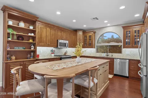 Kitchen - 4239 E Azalea Dr, Gilbert, AZ 85298 photo 2 of 7