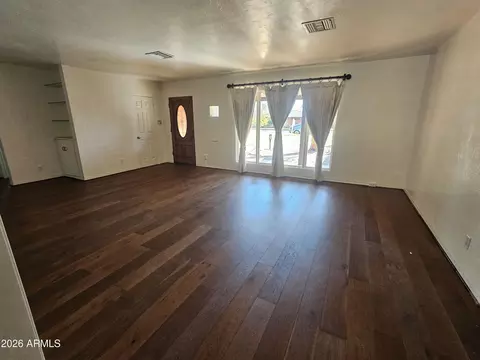 722 W Solano Dr, Phoenix, AZ 85013 photo 9