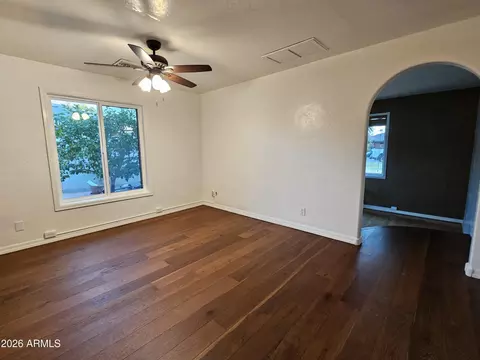 722 W Solano Dr, Phoenix, AZ 85013 photo 3