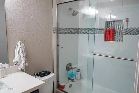 Bath - 9528 E Osage Ave, Mesa, AZ 85212 photo 5 of 6