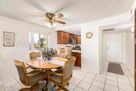 Dining - 4150 E Cactus Rd #210, Phoenix, AZ 85032 photo 2 of 4