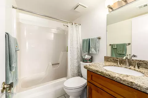 Bath - 4150 E Cactus Rd #210, Phoenix, AZ 85032 photo 4 of 4