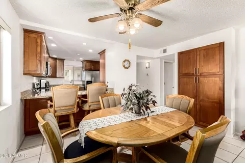 Dining - 4150 E Cactus Rd #210, Phoenix, AZ 85032 photo 4 of 4