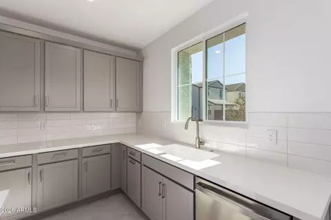 Kitchen - 2460 W Maximo Way, Phoenix, AZ 85085 photo 1 of 2
