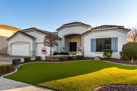2705 S Tucana Ct, Gilbert, AZ 85295