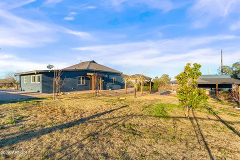 Exterior - 5306 E Spring Rd, Hereford, AZ 85615 photo 6 of 15