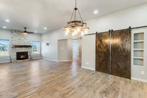 Living - 5306 E Spring Rd, Hereford, AZ 85615 photo 7 of 8