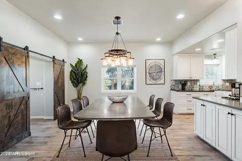 Dining - 5306 E Spring Rd, Hereford, AZ 85615 photo 1 of 1