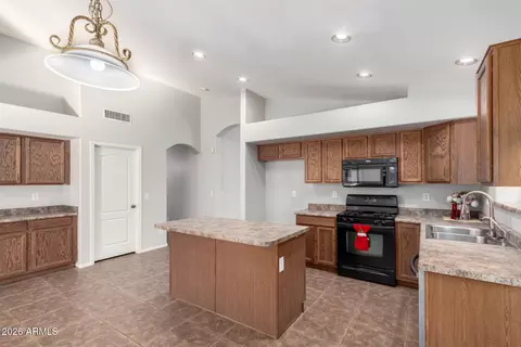 2409 W Bent Tree Dr, Phoenix, AZ 85085 photo 10
