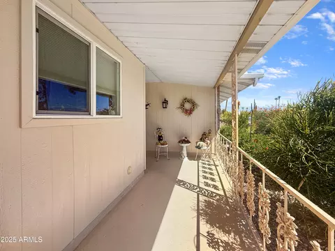13828 N Whispering Lake Dr, Sun City, AZ 85351