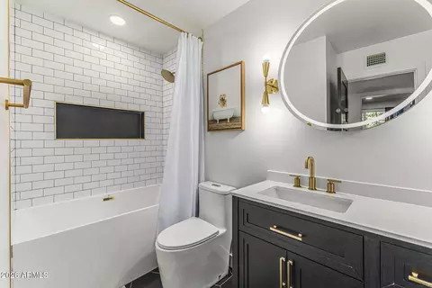 Bath - 3202 E Corrine Dr, Phoenix, AZ 85032 photo 2 of 2