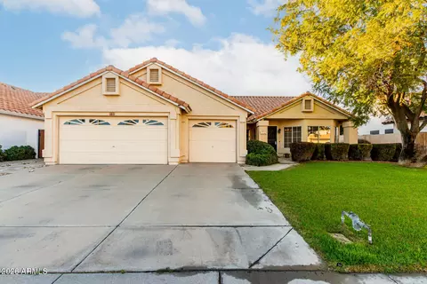 3842 S Hawthorn Dr, Chandler, AZ 85248