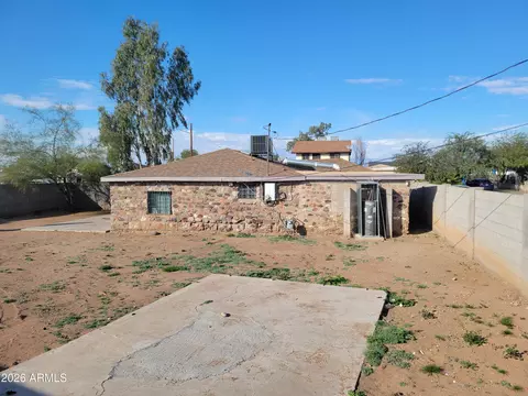 Exterior - 2501 E Jones Ave, Phoenix, AZ 85040 photo 7 of 7