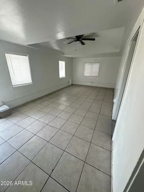 Living - 2501 E Jones Ave, Phoenix, AZ 85040 photo 1 of 3