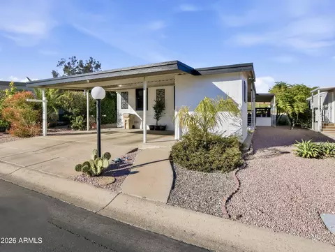 2233 E Behrend Dr #15, Phoenix, AZ 85024