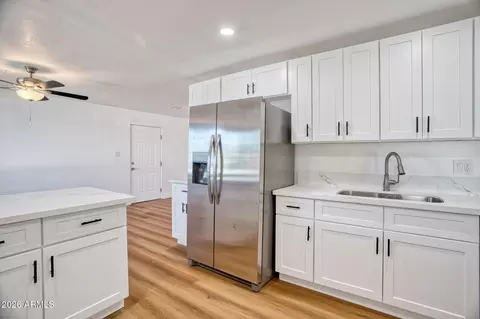 Kitchen - 2723 W Coolidge St, Phoenix, AZ 85017 photo 2 of 4