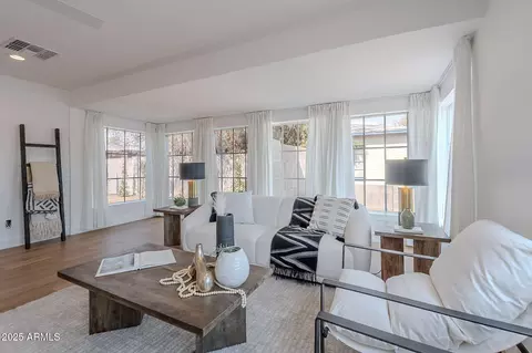 Living - 502 E Osborn Rd, Phoenix, AZ 85012 photo 3 of 4