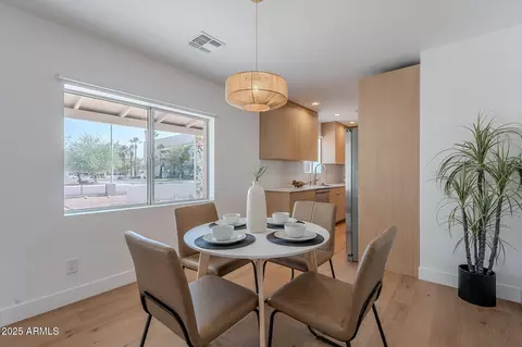 Dining - 502 E Osborn Rd, Phoenix, AZ 85012 photo 3 of 3
