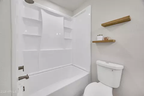 Bath - 1822 W Marlette Ave, Phoenix, AZ 85015 photo 2 of 4
