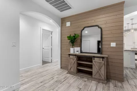 Entry Way - 6741 N 10th St, Phoenix, AZ 85014 photo 1 of 3