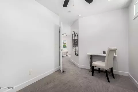 Entry Way - 6741 N 10th St, Phoenix, AZ 85014 photo 2 of 3