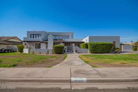 3342 E Fox St, Mesa, AZ 85213