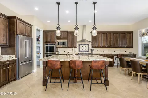 Kitchen - 3770 E Iris Dr, Chandler, AZ 85286 photo 2 of 5