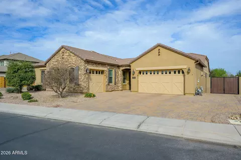 Exterior - 3770 E Iris Dr, Chandler, AZ 85286 photo 3 of 14