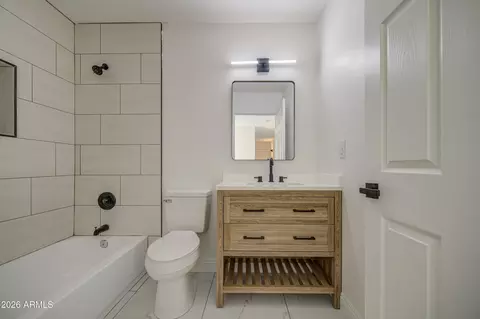 Bath - 2302 E Alta Vista Rd, Phoenix, AZ 85042 photo 1 of 5
