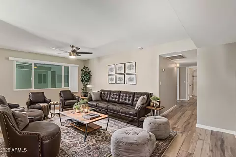 5888 N 48th Ln, Glendale, AZ 85301
