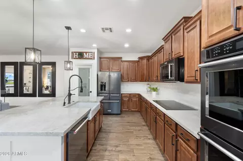 Kitchen - 2587 E Lodgepole Dr, Gilbert, AZ 85298 photo 6 of 6