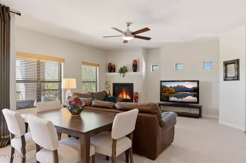 21320 N 56th St #2065, Phoenix, AZ 85054