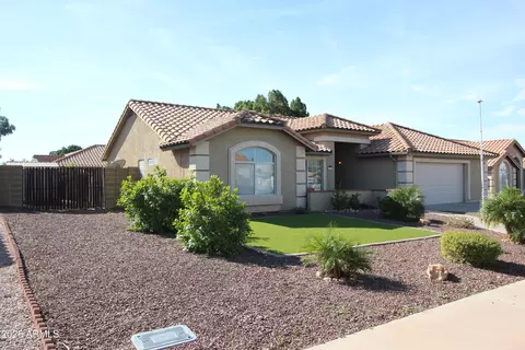 6523 E Presidio St, Mesa, AZ 85215 photo 2