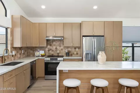 Kitchen - 2144 Escuda Rd, Phoenix, AZ 85024 photo 1 of 6