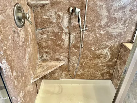 Bath - 1701 E Yukon Dr, Phoenix, AZ 85024 photo 5 of 6
