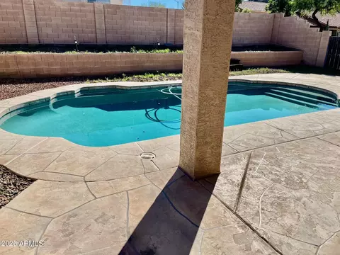 Exterior - 1701 E Yukon Dr, Phoenix, AZ 85024 photo 3 of 7