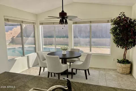 Dining - 1701 E Yukon Dr, Phoenix, AZ 85024 photo 1 of 1