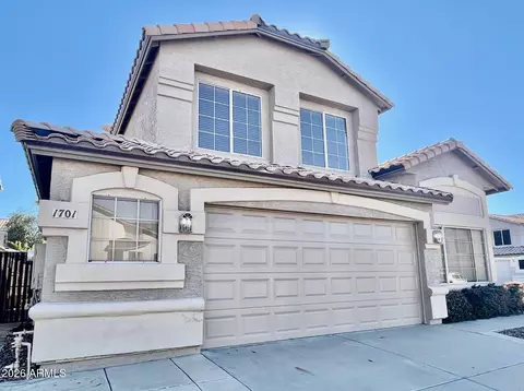 Exterior - 1701 E Yukon Dr, Phoenix, AZ 85024 photo 6 of 7