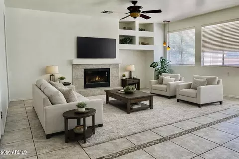 Living - 1701 E Yukon Dr, Phoenix, AZ 85024 photo 5 of 6