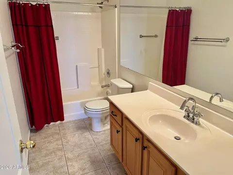 Bath - 1701 E Yukon Dr, Phoenix, AZ 85024 photo 6 of 6