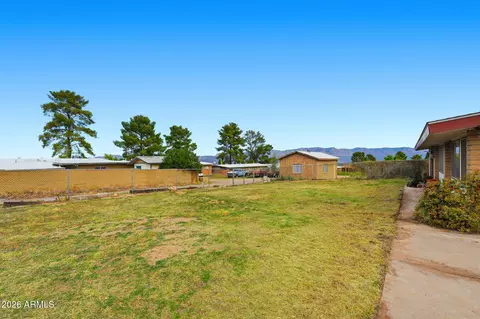 201 E 5th Pl, San Manuel, AZ 85631 photo 4