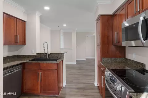Kitchen - 2025 E Campbell Ave #368, Phoenix, AZ 85016 photo 5 of 5