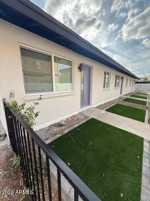 3110 N 37th St, Phoenix, AZ 85018