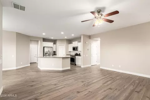 2046 W Davis Rd, Phoenix, AZ 85023 photo 10